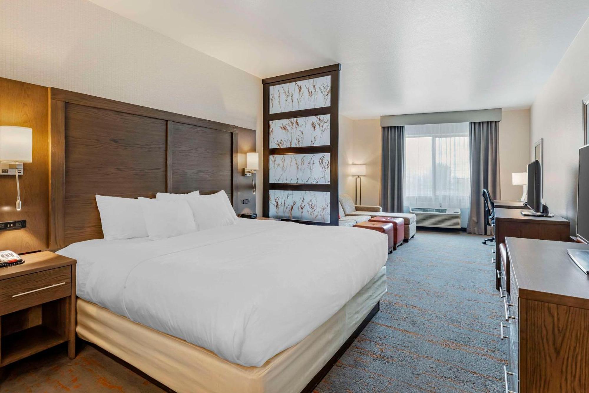 Comfort Inn & Suites Brighton Denver Ne Medical Center Zewnętrze zdjęcie