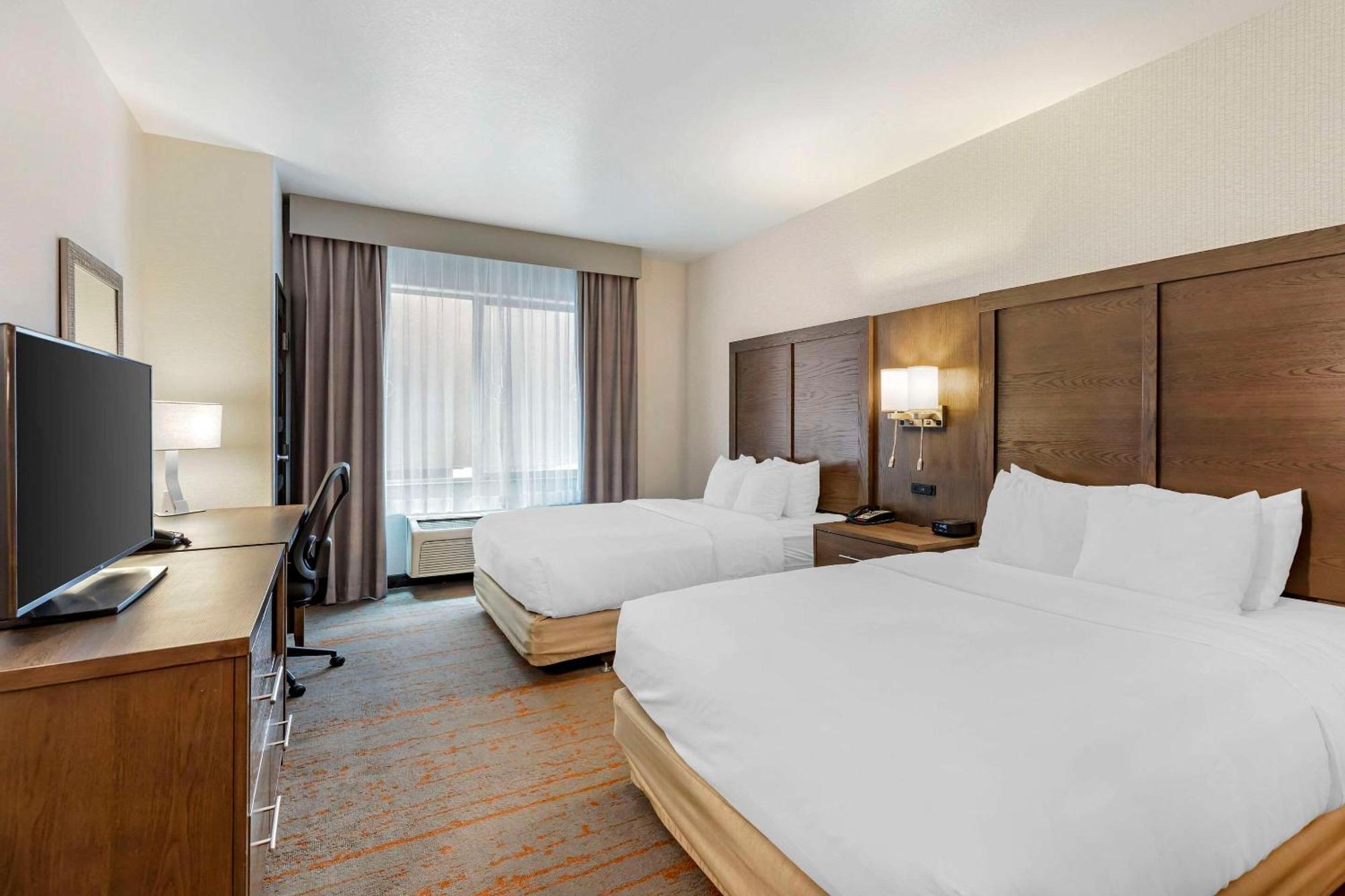 Comfort Inn & Suites Brighton Denver Ne Medical Center Zewnętrze zdjęcie