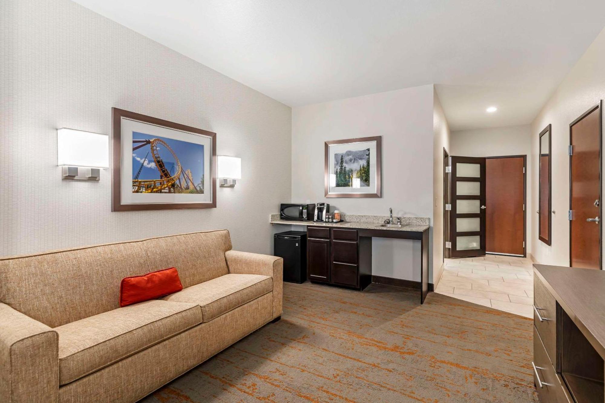 Comfort Inn & Suites Brighton Denver Ne Medical Center Zewnętrze zdjęcie