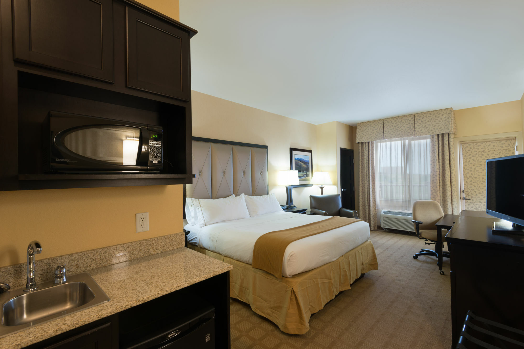 Comfort Inn & Suites Brighton Denver Ne Medical Center Zewnętrze zdjęcie