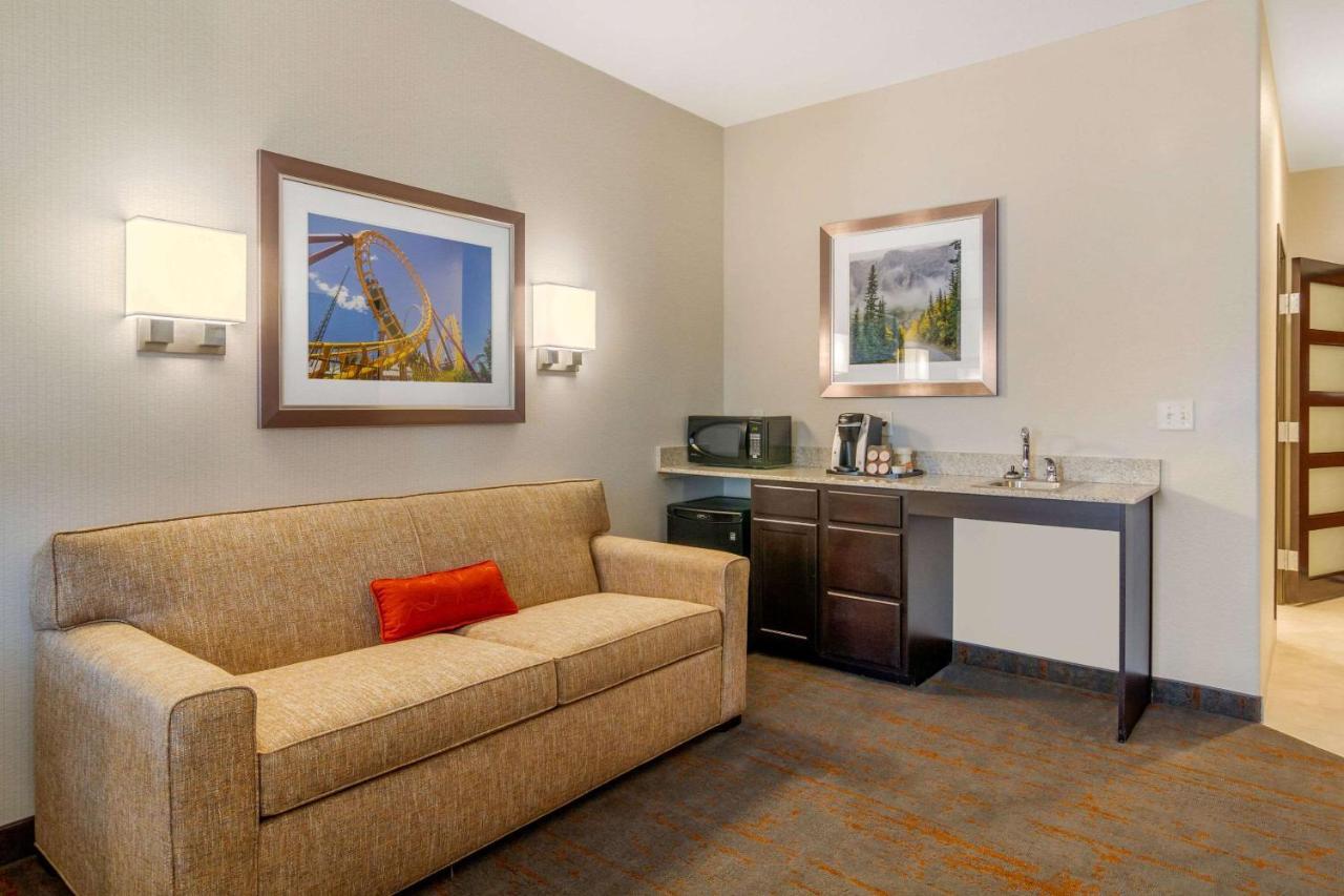 Comfort Inn & Suites Brighton Denver Ne Medical Center Zewnętrze zdjęcie